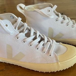 Veja Women's white Nova Canvas High Top Sneaker